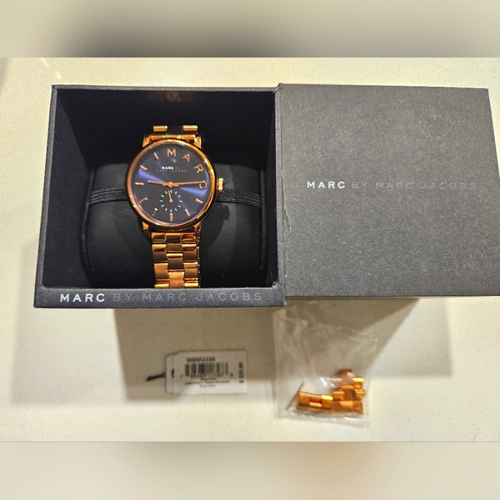 Marc By Marc Jacobs Watch Black On Gold Excellent Condition